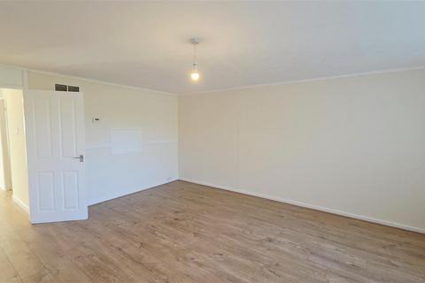 3 bedroom terraced house to rent, Wharton Gardens, Winsford