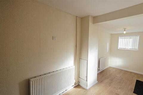 3 bedroom terraced house to rent, Wharton Gardens, Winsford