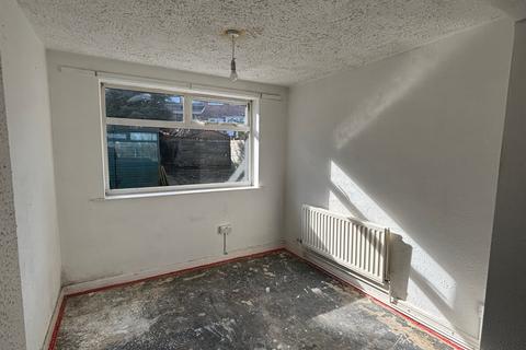 undefined, Fenby Avenue, Dudley Hill, Bradford, West Yorkshire, BD4