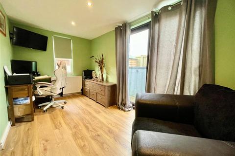 4 bedroom end of terrace house for sale, Formby Place, Ashton-on-Ribble, Preston, Lancashire, PR2