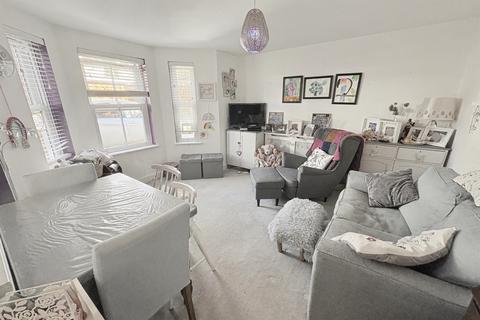 2 bedroom flat for sale, Boscombe