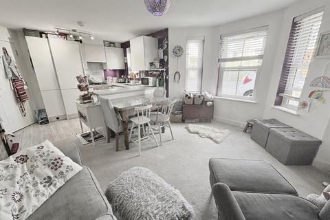 2 bedroom flat for sale, Boscombe