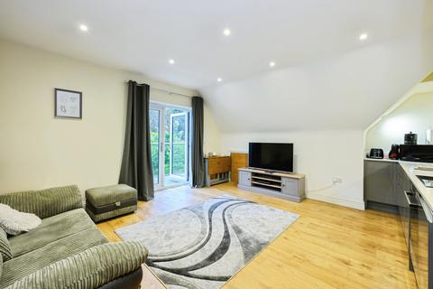 undefined, Godstone Road, Kenley, CR8