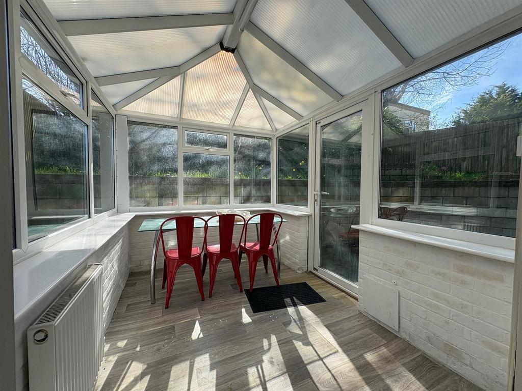 40 BOLNEY CONSERVATORY.jpg