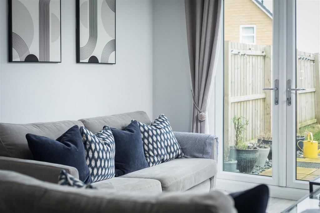 9 Eccleshall Gardens-11.jpg