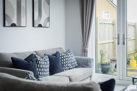 3 bedroom semi-detached house for sale, Eccleshall Gardens, Bramhope, Leeds