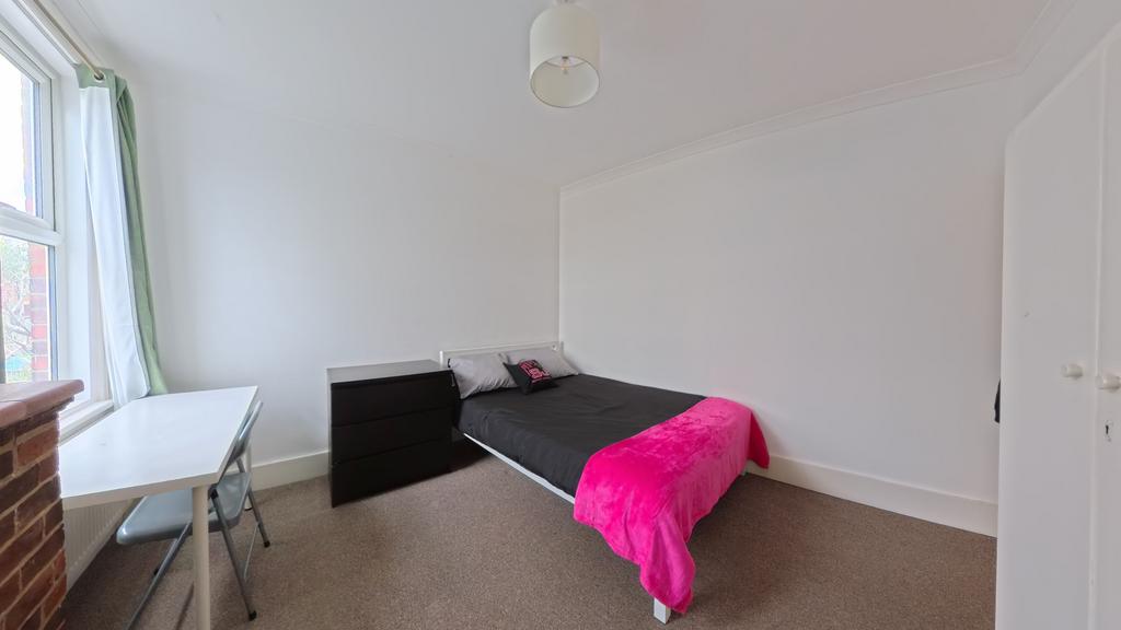 Bed 4