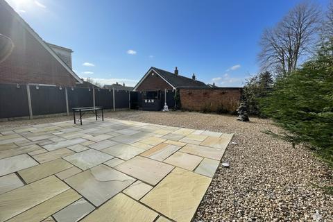 5 bedroom detached house for sale, Moorhey Crescent, Penwortham, Preston, Lancashire, PR1