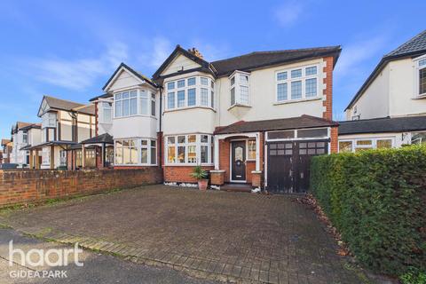 5 bedroom semi-detached house for sale, Heath Park Road, Gidea Park