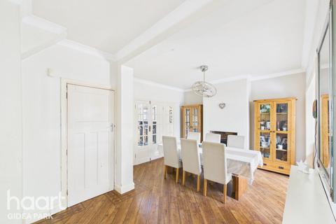 5 bedroom semi-detached house for sale, Heath Park Road, Gidea Park