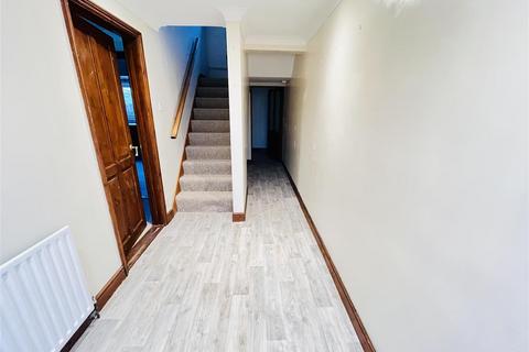 undefined, Cransford