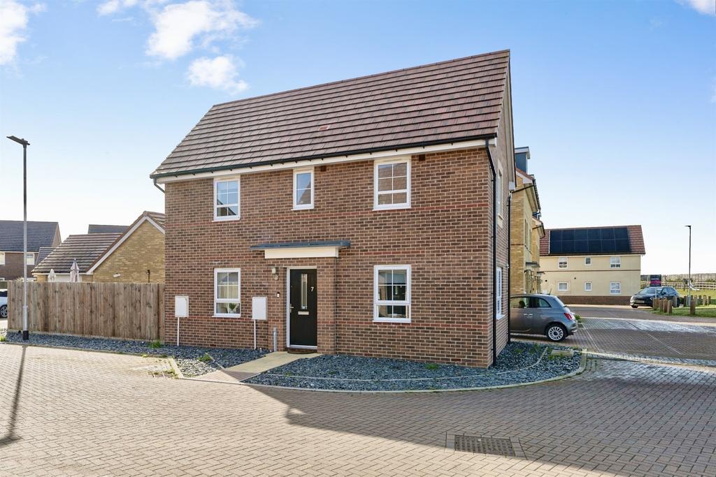 3 bedroom detached house for sale
