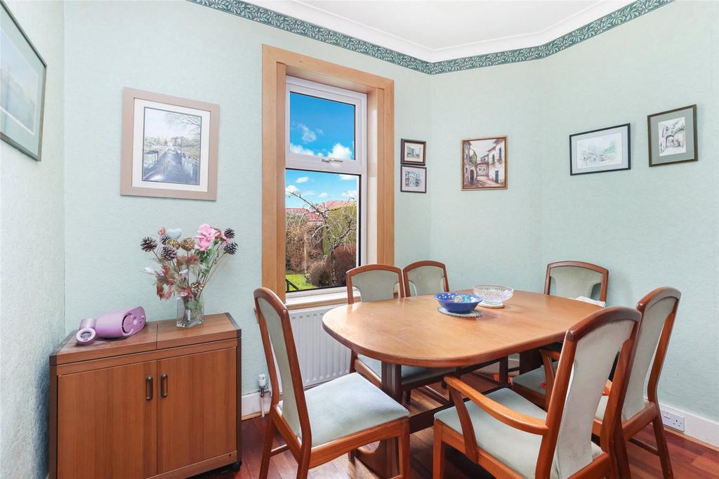 Dining/Bedroom 3