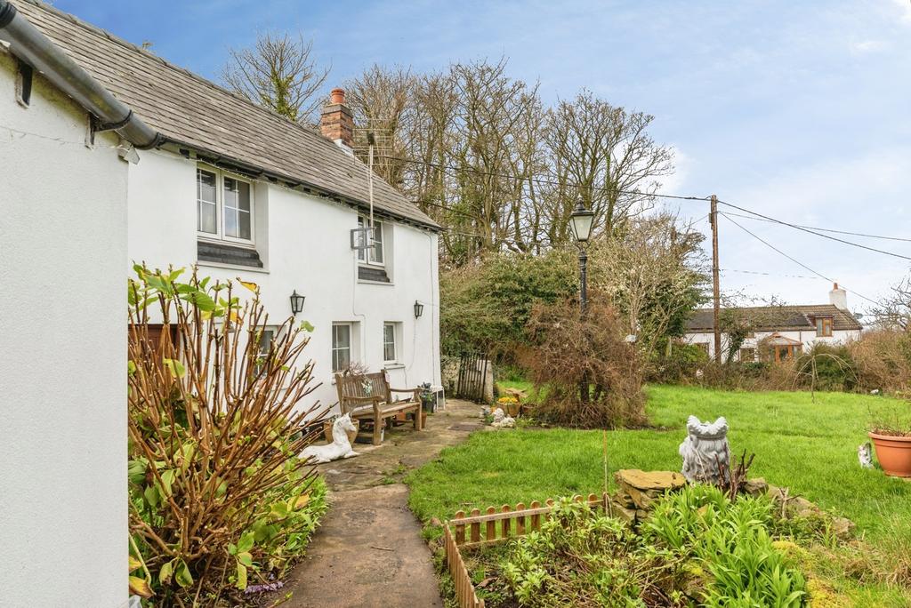 Front/Garden