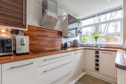 undefined, Weymede, Byfleet, West Byfleet, Surrey, KT14