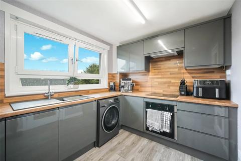 2 bedroom flat for sale, Main Street, Invergowrie, Dundee, Perth and Kinross, DD2