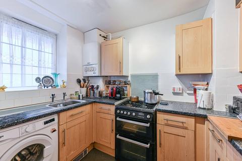 3 bedroom flat for sale, Tilson Gardens, Brixton Hill, London, SW2