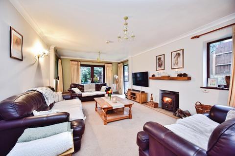 4 bedroom detached house for sale, Cliff Hill, Boughton Monchelsea, Maidstone, Kent, ME17