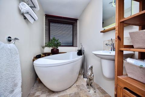 4 bedroom detached house for sale, Cliff Hill, Boughton Monchelsea, Maidstone, Kent, ME17