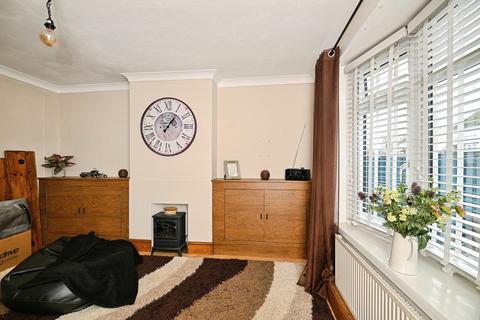 4 bedroom semi-detached house for sale, Surrey Road, MAIDSTONE, Kent, ME15