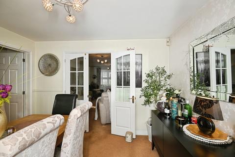 4 bedroom detached house for sale, Lockham Farm Avenue, MAIDSTONE, Kent, ME17