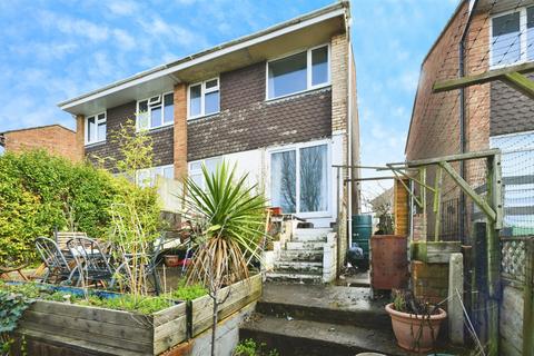 3 bedroom semi-detached house for sale, Glynde Close, Newhaven