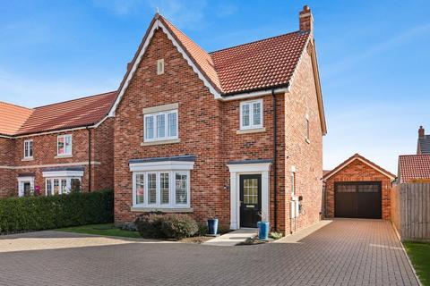 3 bedroom detached house for sale, Chestnut Close, Elmstead , Colchester , CO7