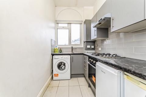 1 bedroom flat for sale, London Road, THORNTON HEATH, Surrey, CR7
