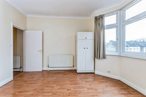 1 bedroom flat for sale, London Road, THORNTON HEATH, Surrey, CR7