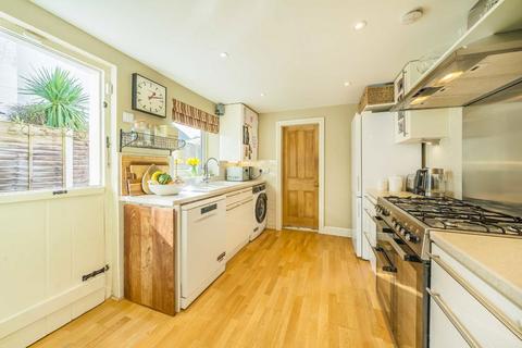 3 bedroom end of terrace house for sale, Green Street, Sunbury-On-Thames TW16