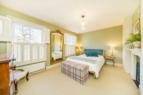 3 bedroom end of terrace house for sale, Green Street, Sunbury-On-Thames TW16