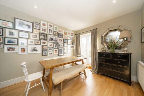 3 bedroom end of terrace house for sale, Green Street, Sunbury-On-Thames TW16