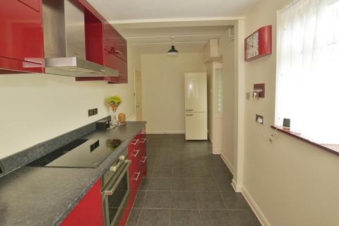 2 bedroom bungalow for sale, Hardy Road, Greatstone, New Romney, Kent, TN28