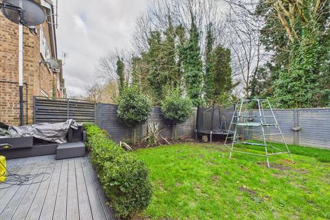 undefined, Berkeley Road, Loudwater, High Wycombe, Buckinghamshire, HP10 9TS