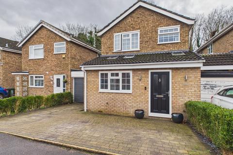 Berkeley Road, Loudwater, High Wycombe, Buckinghamshire, HP10 9TS