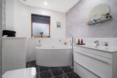 undefined, Crosshouse, Kilmarnock, East Ayrshire, KA2