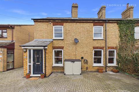 4 bedroom end of terrace house for sale, Biggleswade Road, Central Bedfordshire SG18