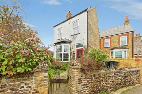 3 bedroom semi-detached house for sale, Green Lane, Broadstairs, Kent, CT10