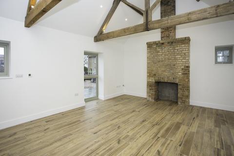 2 bedroom house to rent, Hill Farm Barns, Beds LU6