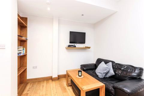 undefined, Garry Street, Glasgow, Glasgow City, G44