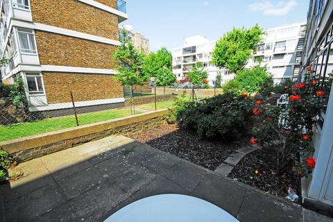 1 bedroom flat to rent, Churchill Gardens, Pimlico, London, SW1V