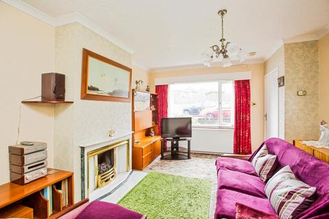 2 bedroom semi-detached house for sale, Gleanings Avenue, West Yorkshire HX2