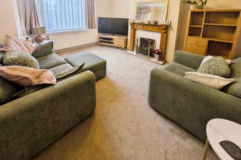 undefined, Weston Avenue, Bradford BD13