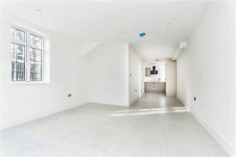 3 bedroom terraced house for sale, Kingswood Way, South Croydon, CR2