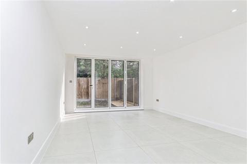 3 bedroom semi-detached house for sale, Kingswood Way, South Croydon, CR2