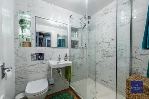 1 bedroom apartment for sale, McAuley Close, London SE1