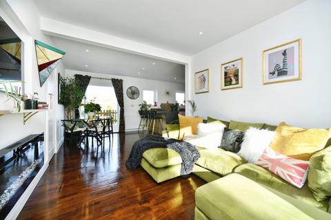 4 bedroom detached house for sale, Ashurst Avenue, Saltdean, Brighton, East Sussex, BN2