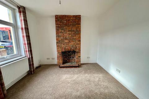 2 bedroom house to rent, San Diego Road, Gosport, PO12