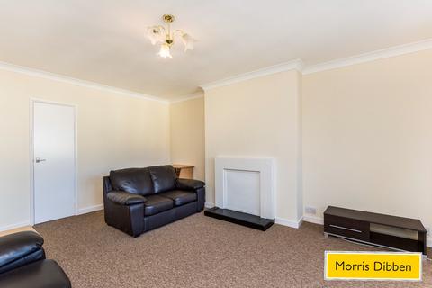 3 bedroom flat to rent, St. Pauls Road, Southsea, PO5