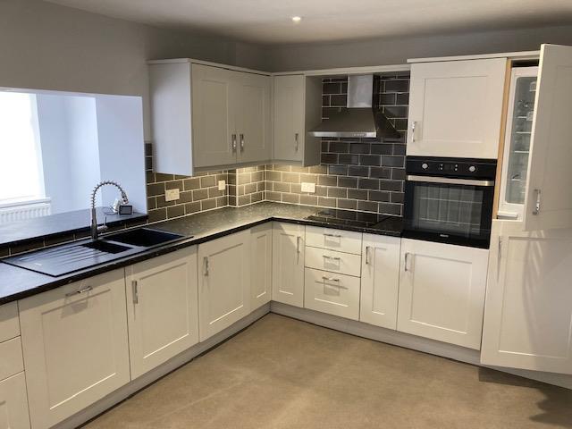 8 Wescott rd kitchen.jpg